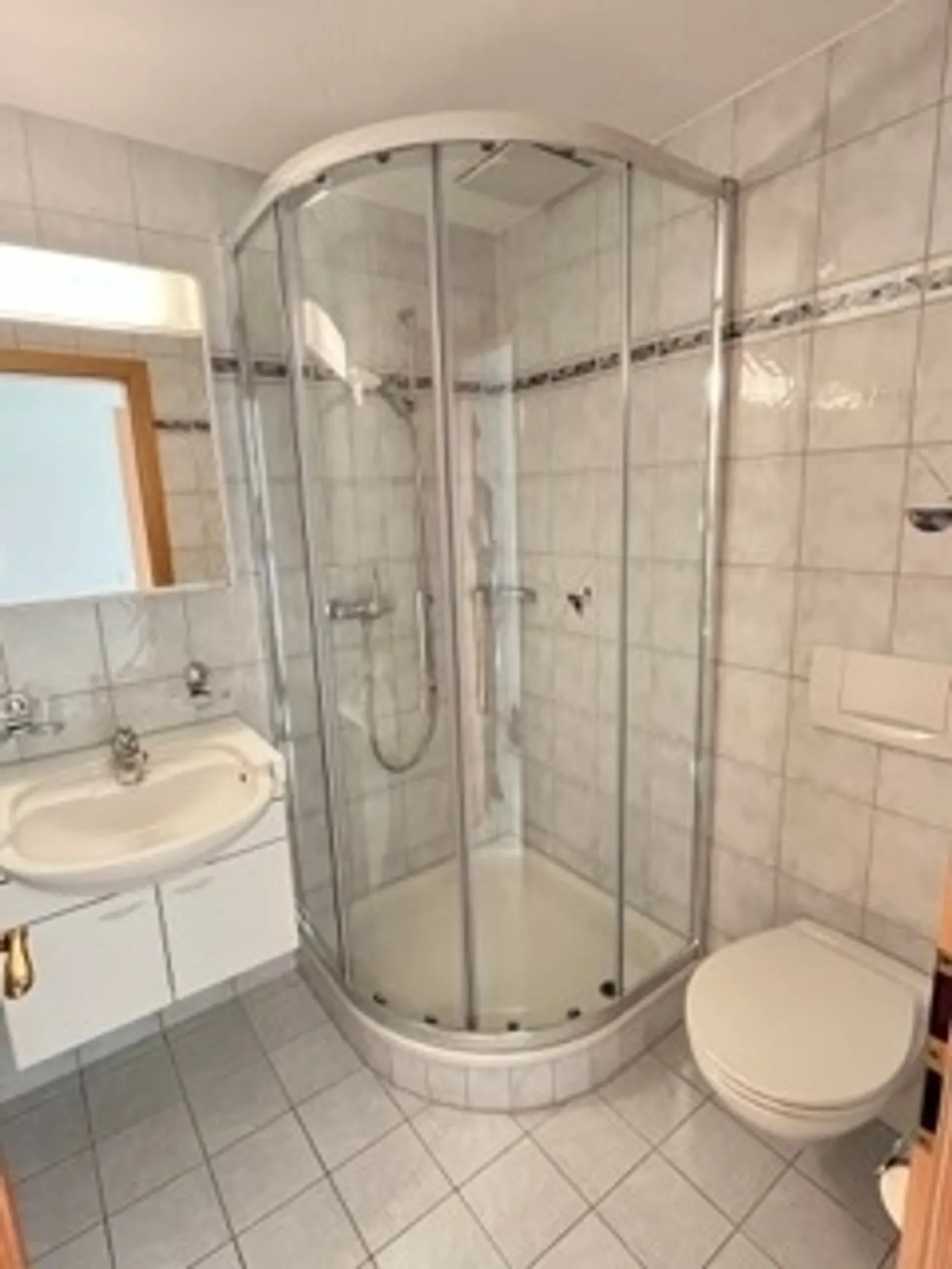 Newly renovated 5.5-room apartment with balcony, Gommiswald - Photo 9 of 12