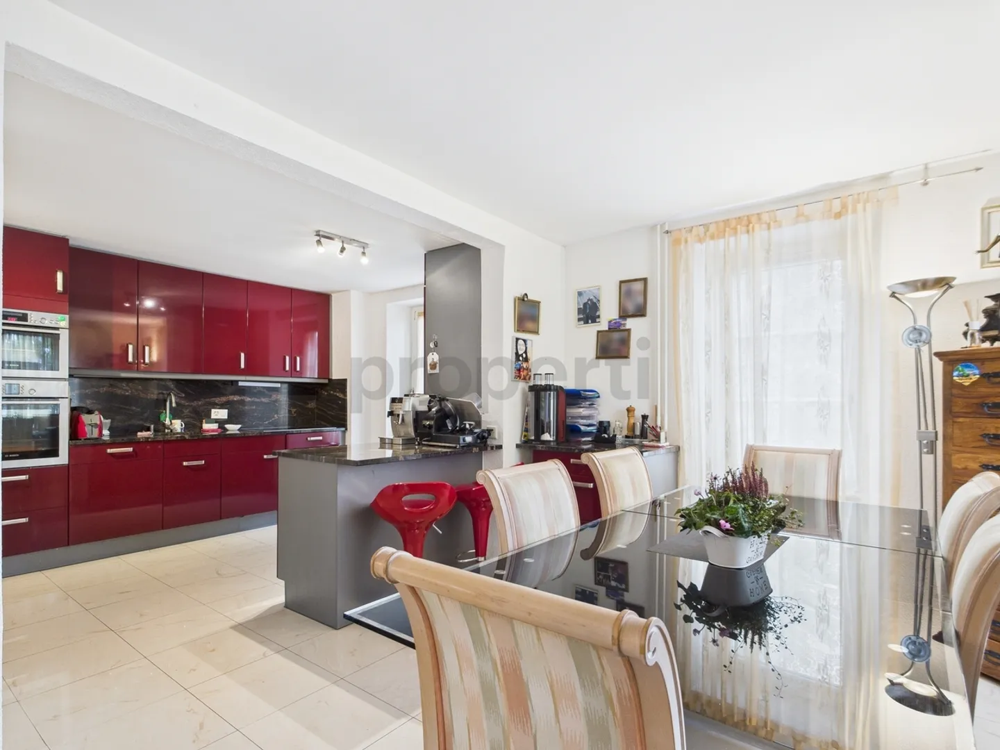 Immeuble résidentiel à vendre - Photo 2 sur 10