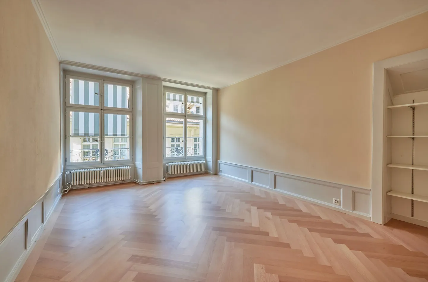 Appartamento esclusivo nel centro storico con vista unica sul quartiere Matten - Foto 5 di 17