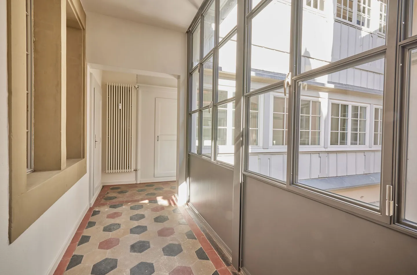 Appartamento esclusivo nel centro storico con vista unica sul quartiere Matten - Foto 6 di 17