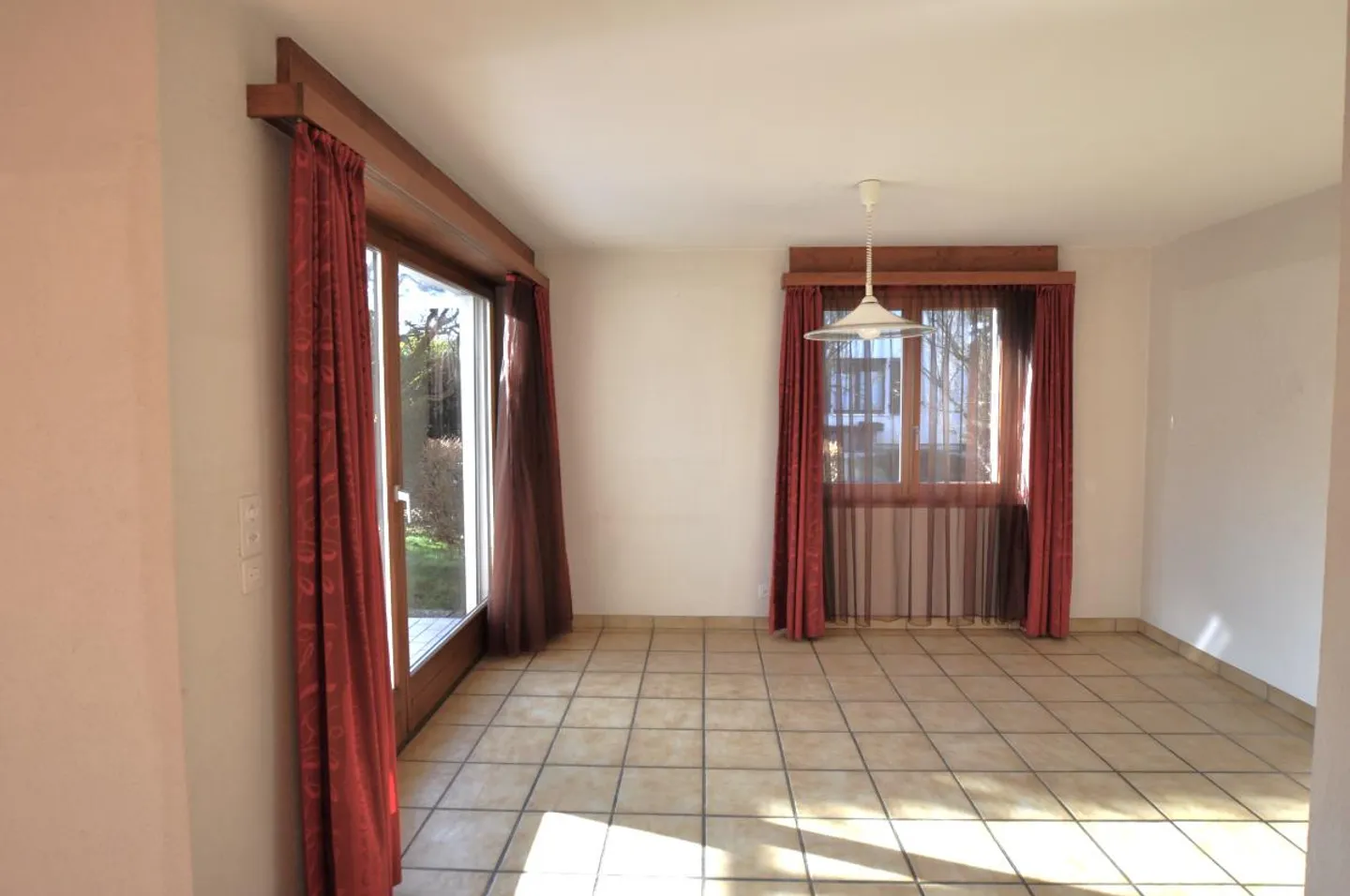 Maison en terrasse à vendre - Photo 4 sur 10