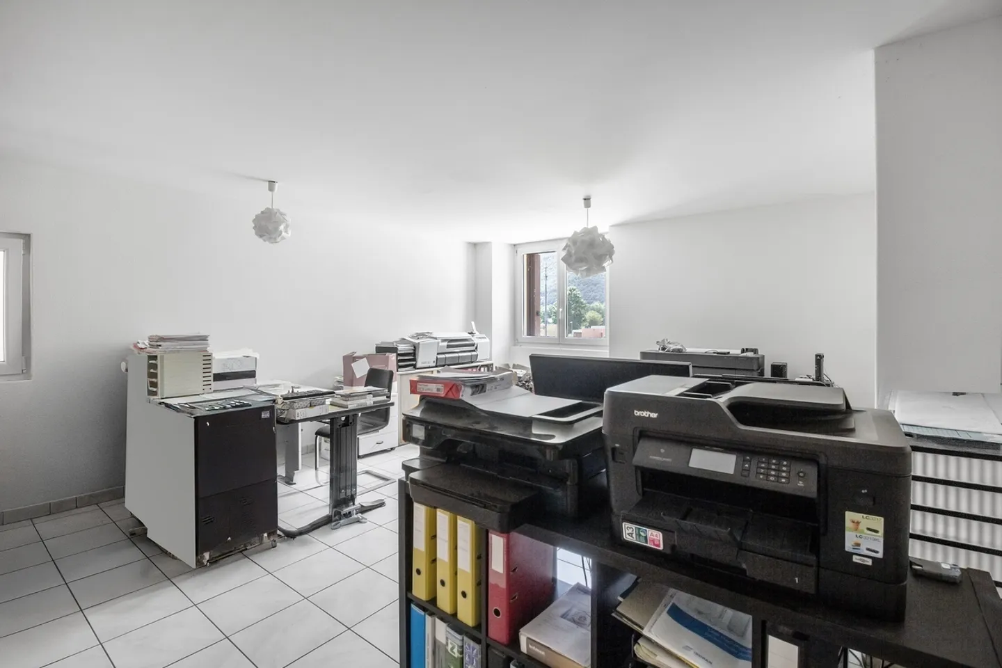 Casa accogliente e ristrutturata con tre appartamenti di 2,5 stanze - Foto 8 di 13