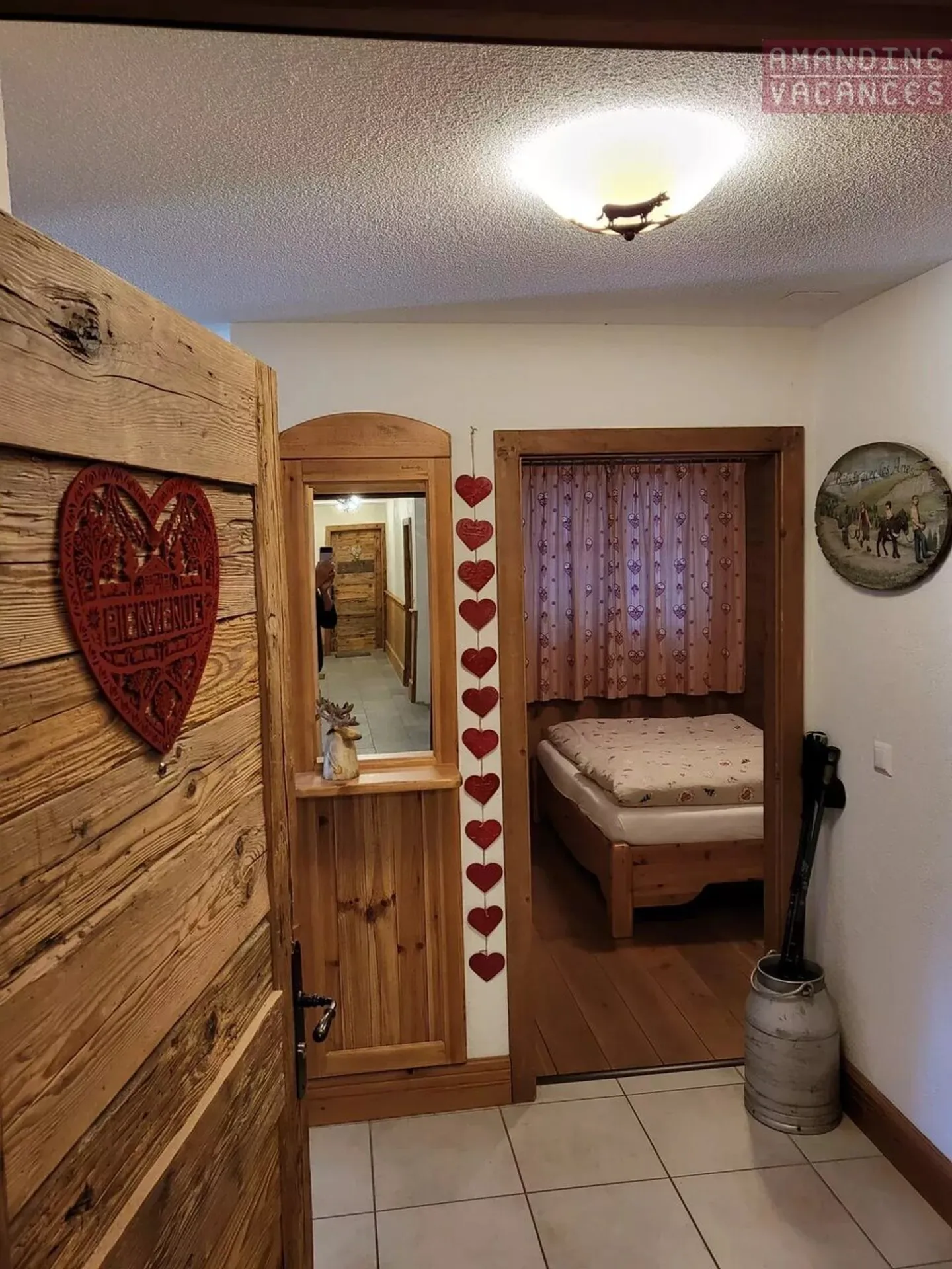 Saison hiver: superbe appartement cosy de 2,5 pièces dans une résidence de standing - Photo 2 sur 13