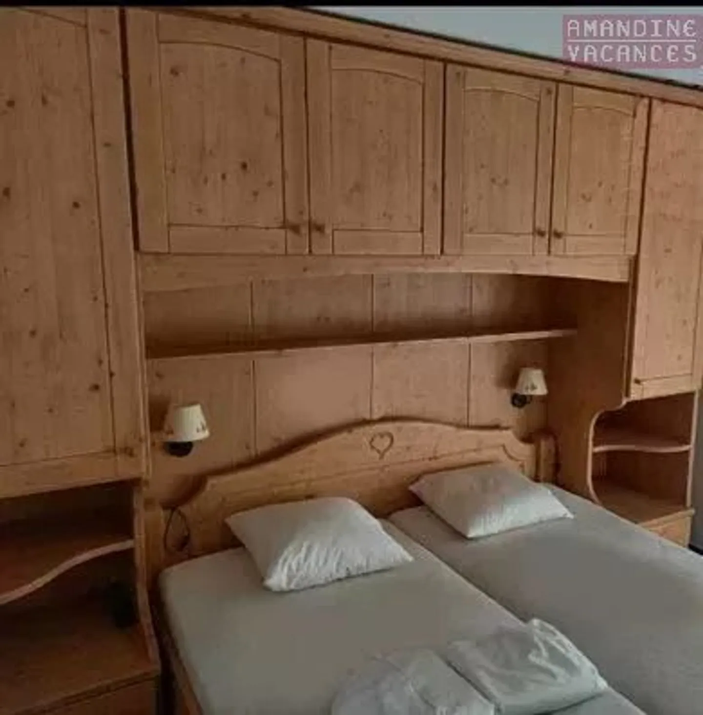 Saison hiver: superbe appartement cosy de 2,5 pièces dans une résidence de standing - Photo 3 sur 13