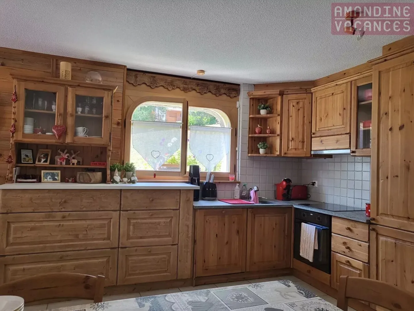 Saison hiver: superbe appartement cosy de 2,5 pièces dans une résidence de standing - Photo 4 sur 13