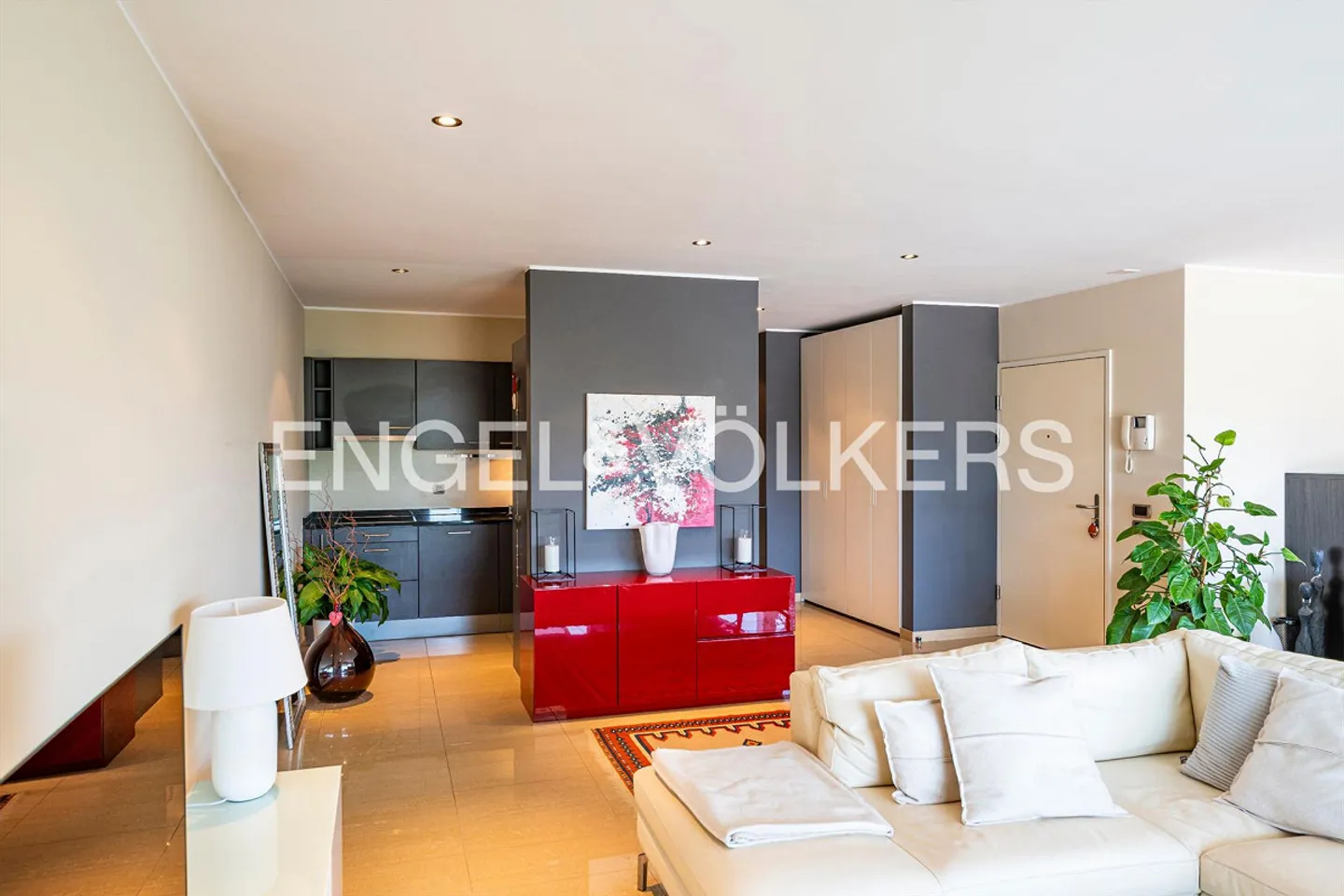 Modern Apartment with Terrace and Open View - Photo 5 of 13