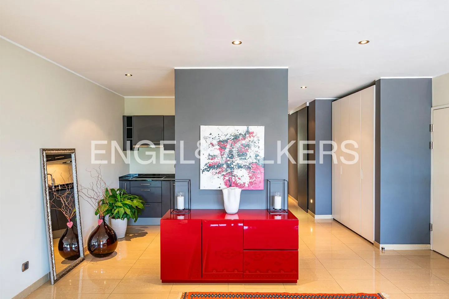 Modern Apartment with Terrace and Open View - Photo 6 of 13