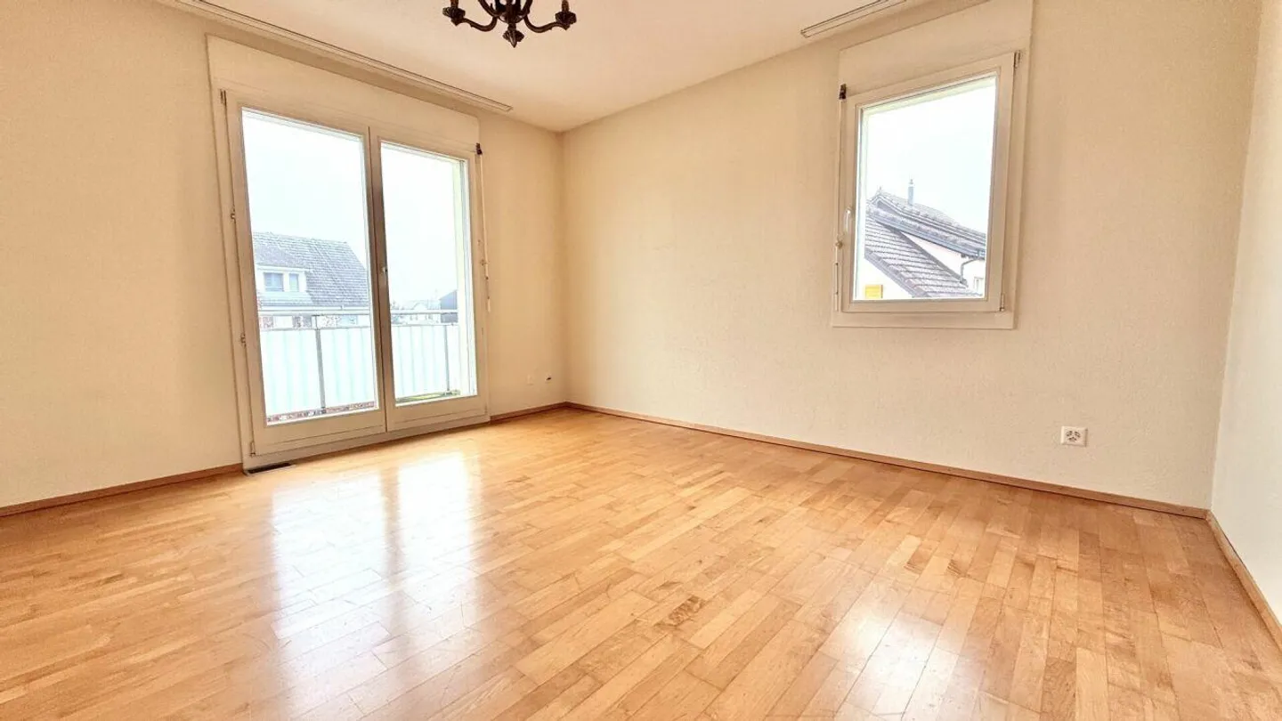 Well-maintained detached single-family house in a quiet neighborhood - Photo 25 of 30