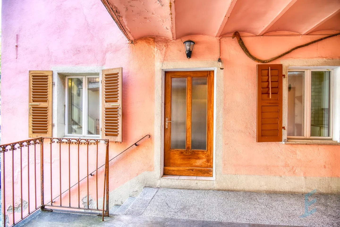 Exclusive 3 ½ room apartment to renovate in the Glarey district - Photo 8 of 10