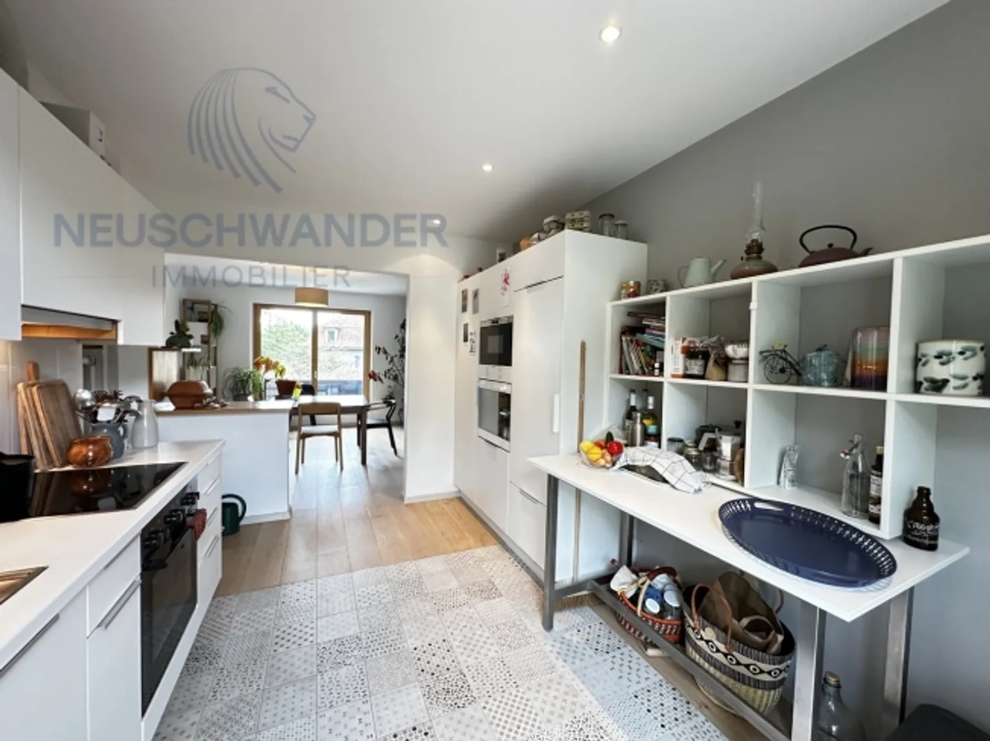 Luminoso, ben posizionato, pronto per essere abitato! - Foto 4 di 12