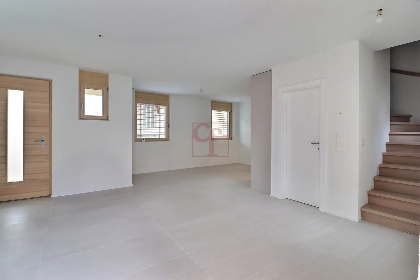 Romont - Splendido triplex nuovo di 4.5 stanze con giardino privato - Foto 2 di 11