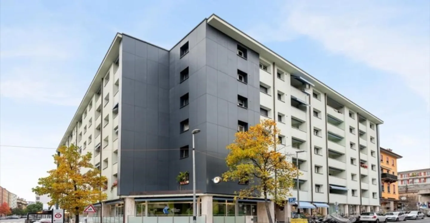 Edificio ad uso misto in affitto - Foto 1 di 6