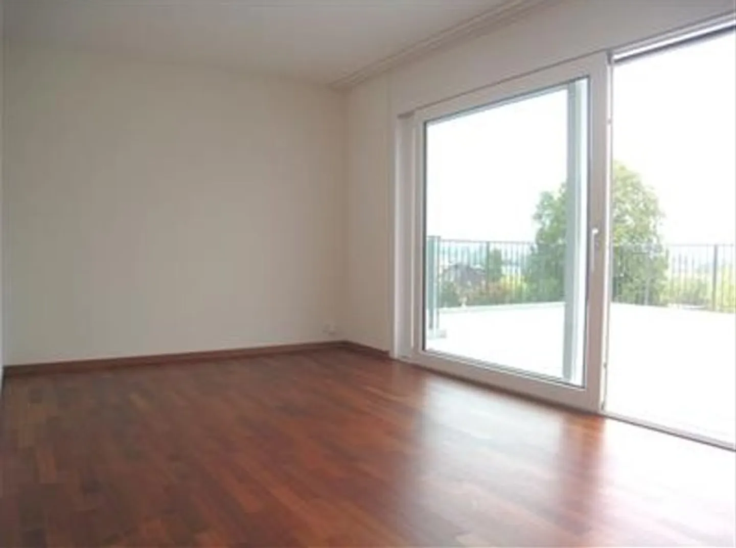 Modern 3.5-room apartment for rent in Nänikon - Photo 6 of 7