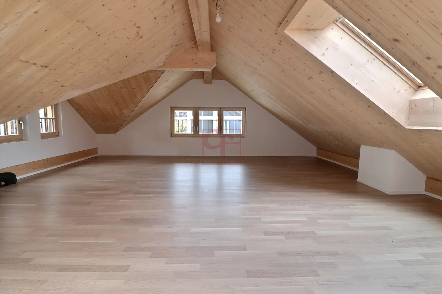 Romont - Splendido triplex nuovo di 4.5 stanze con giardino privato - Foto 6 di 11