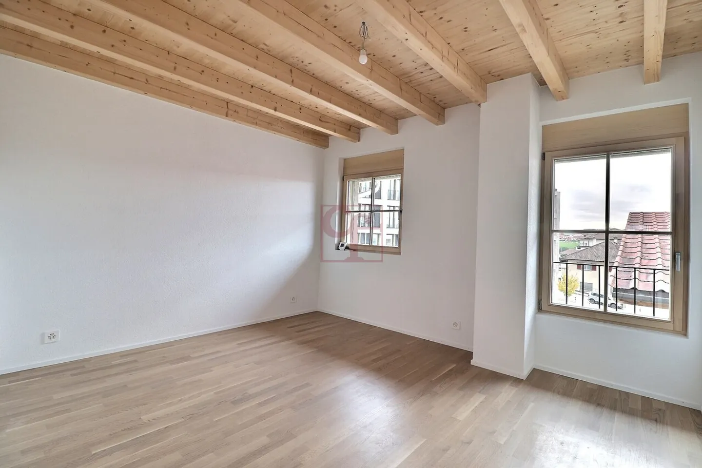 Romont - Splendido triplex nuovo di 4.5 stanze con giardino privato - Foto 8 di 11