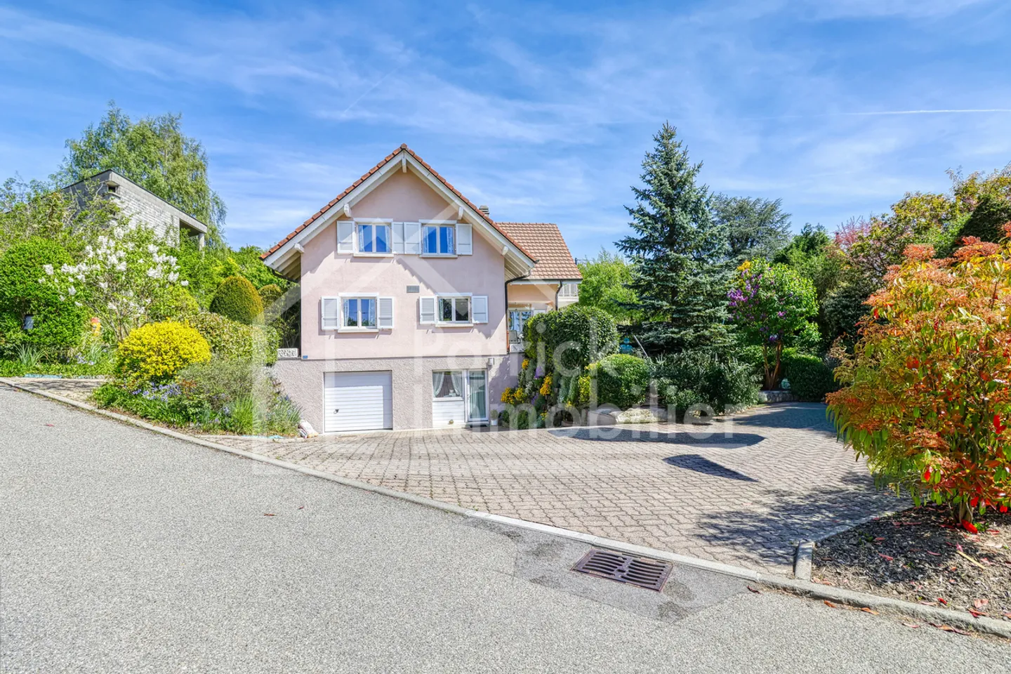 Villa spacieuse à Fribourg - Photo 2 sur 16