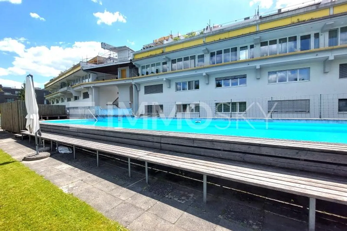Votre retraite : des moments de piscine élégants pleins de sérénité - Photo 1 sur 7
