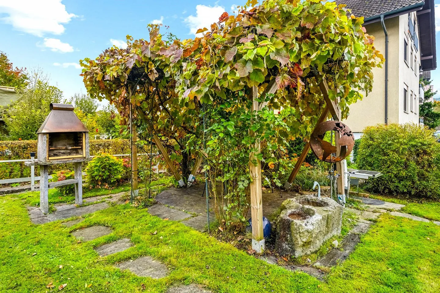 Charming 5.5-room single-family house with large garden in Nottwil - Photo 9 of 11