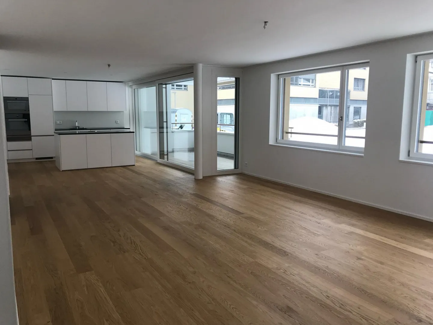 Condominio di nuova costruzione in affitto nel centro di Worb - Foto 1 di 8