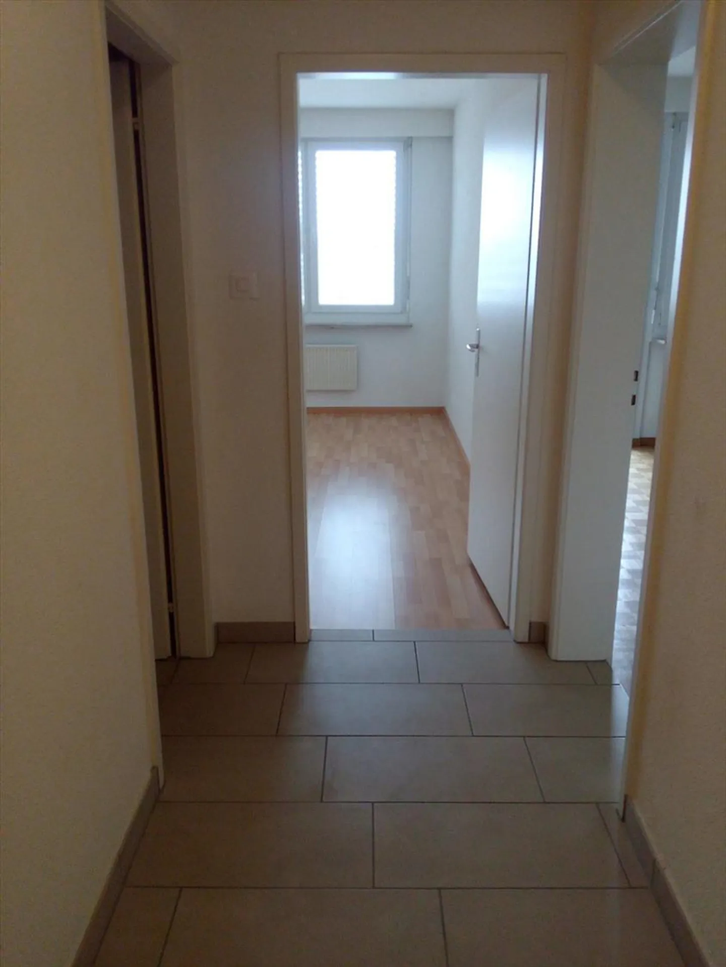 Ottimo appartamento di 2 stanze nel cuore di Basilea - Foto 3 di 6