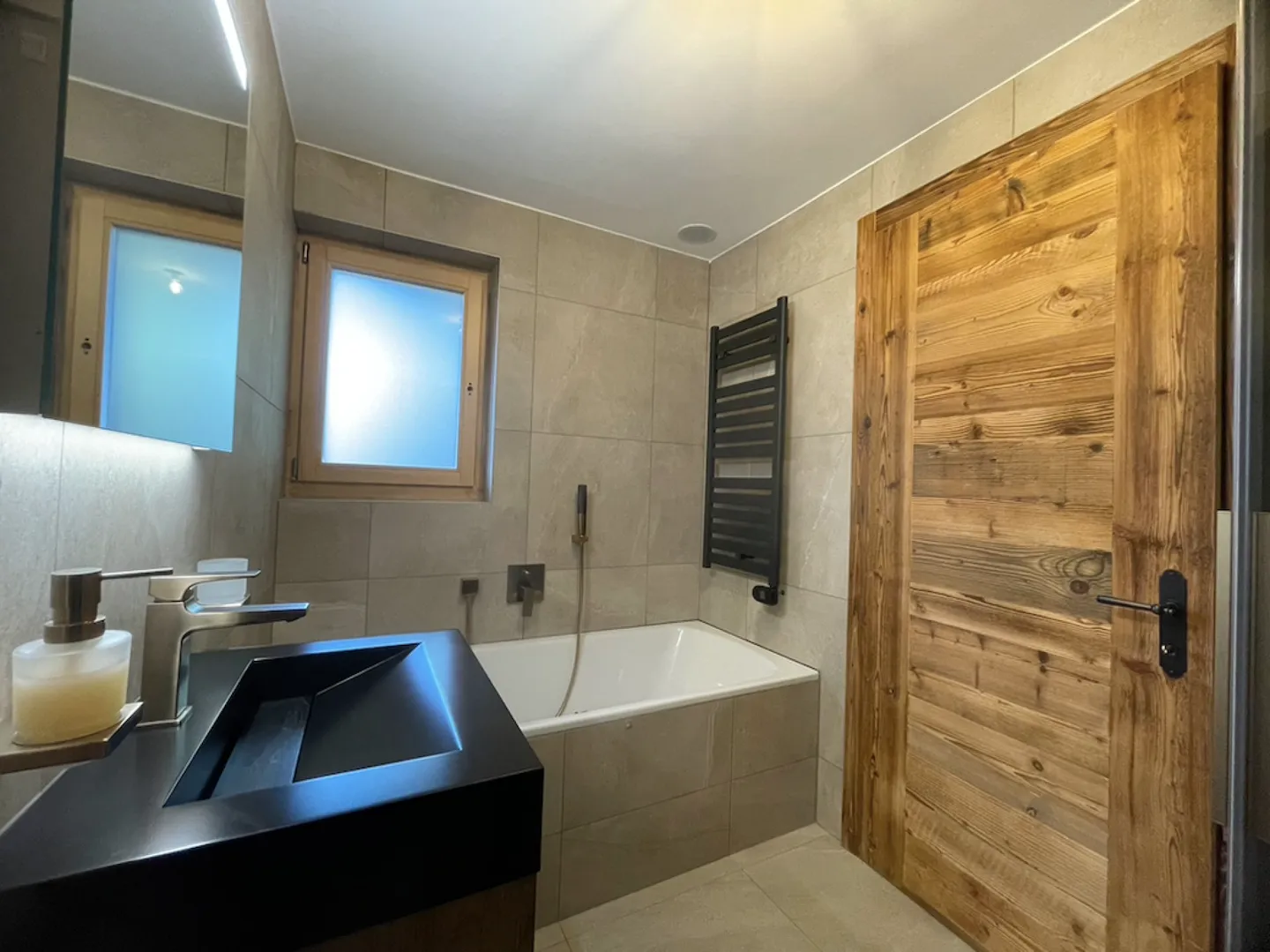 Chalet mit Atemberaubendem Alpenblick - Foto 7 von 11