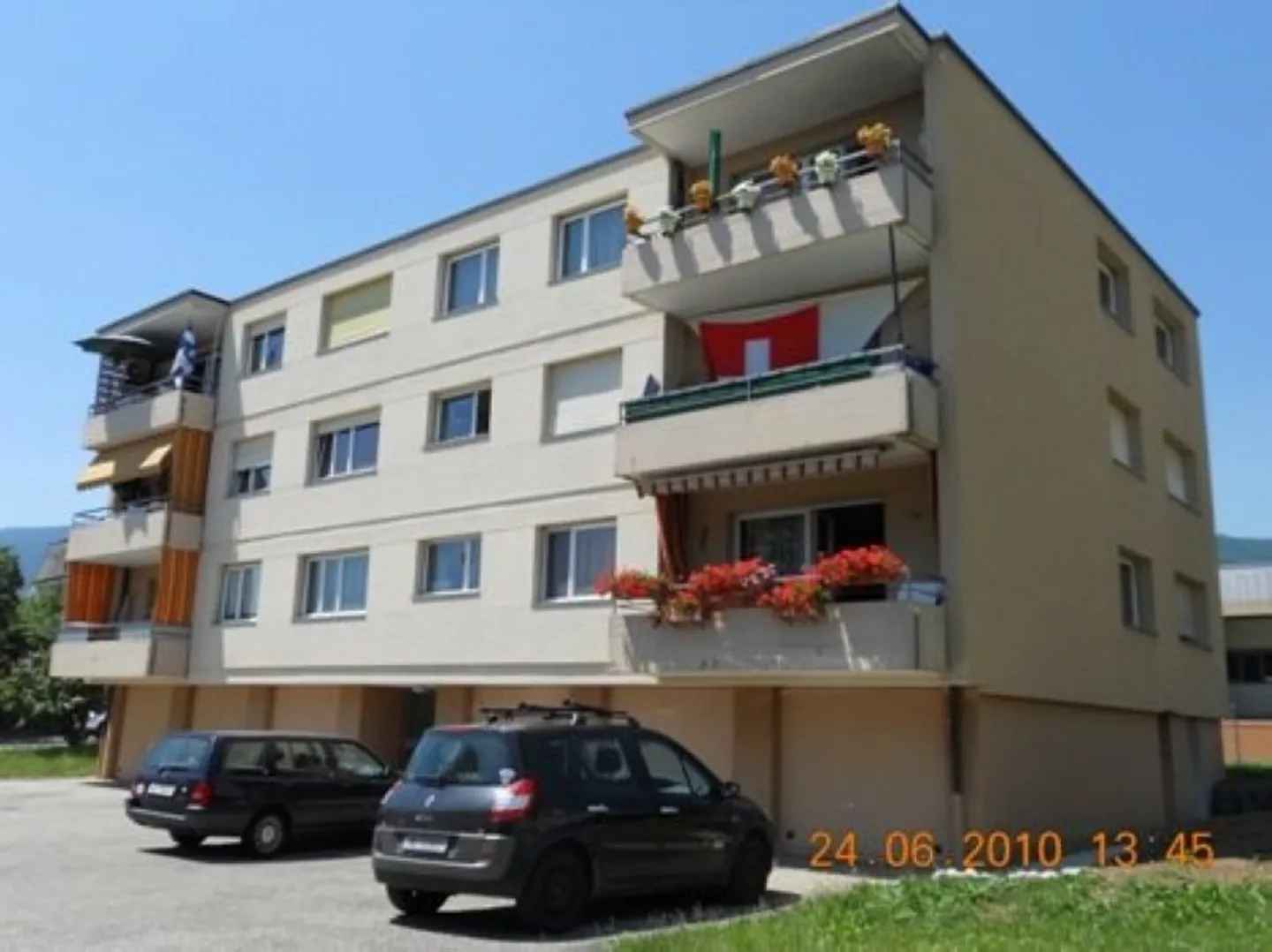 00811 - Apartment 4.5 Rooms - Rue des Sources 1 - BOLE - Photo 1 of 8