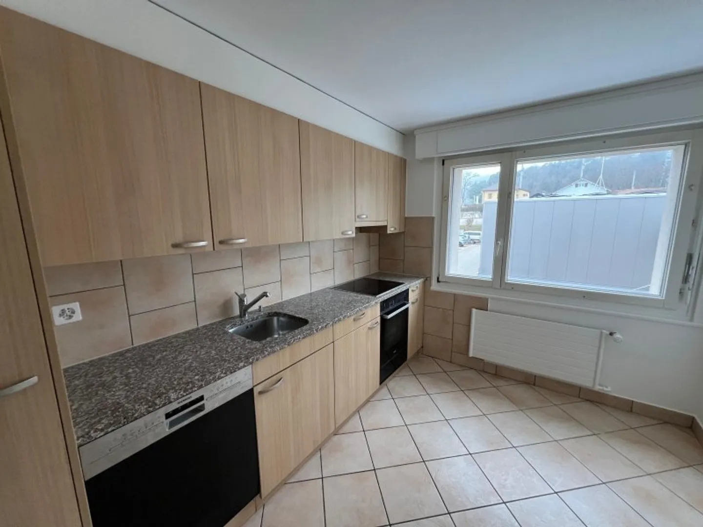 00811 - Apartment 4.5 Rooms - Rue des Sources 1 - BOLE - Photo 7 of 8