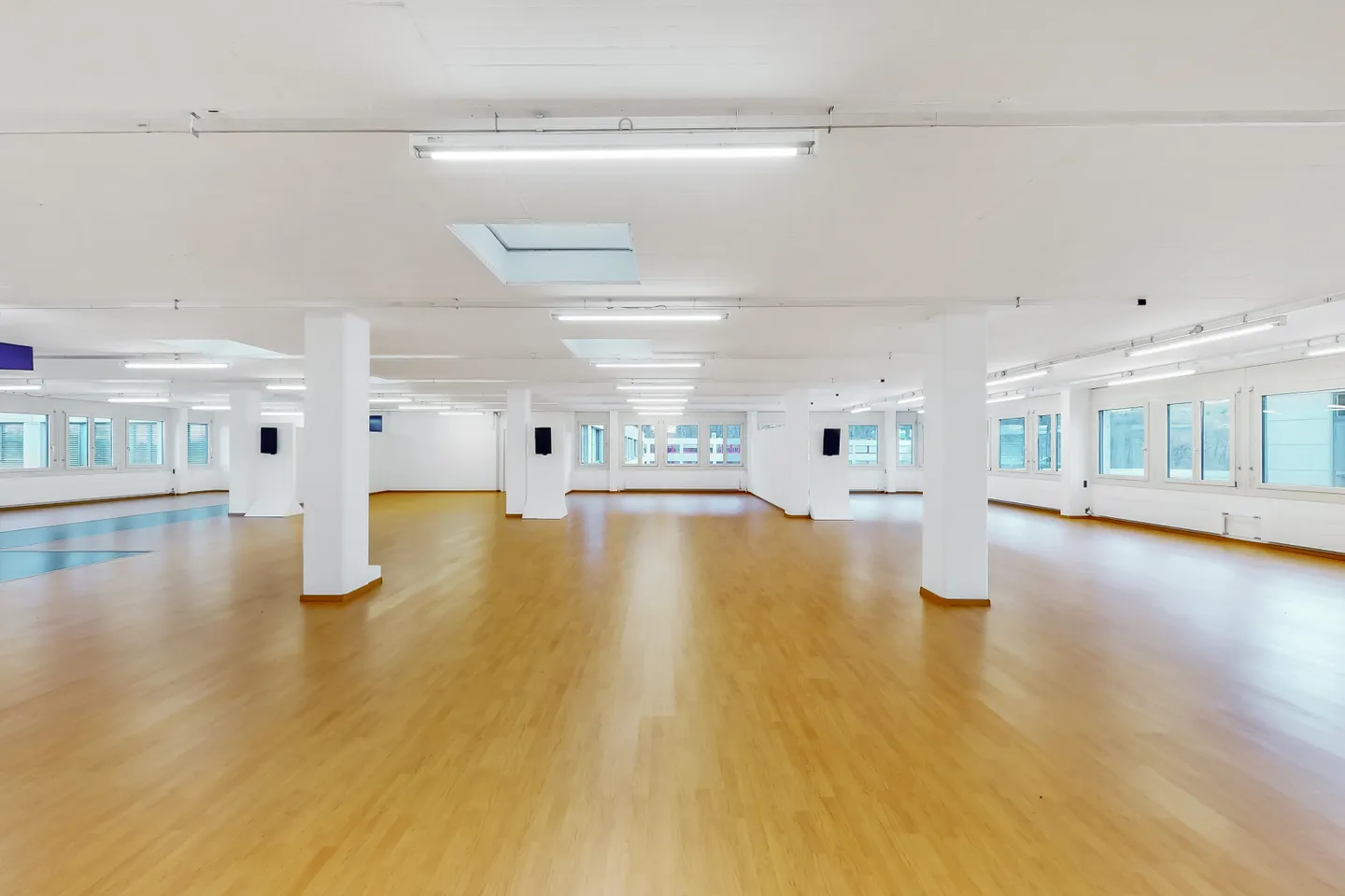 Office space for rent - Photo 5 of 13