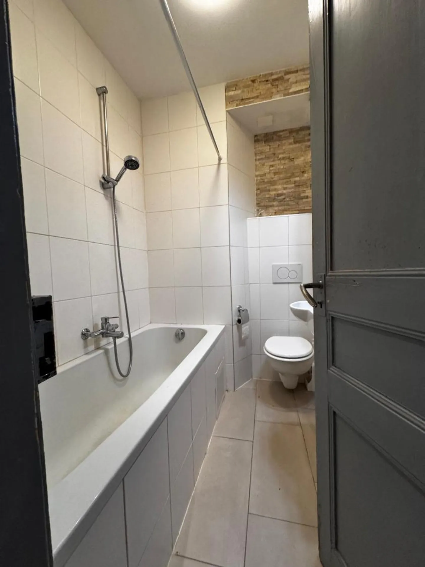 Appartamento di 3 stanze in affitto a Les Ponts-de-Martel - Foto 2 di 9