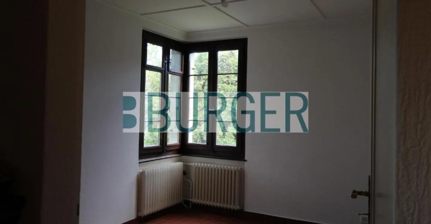 Charmante Villa mit Großem Garten - Foto 6 von 7