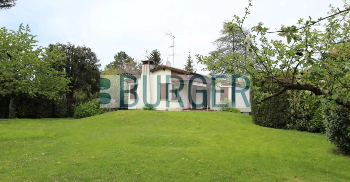 Charmante Villa mit Großem Garten - Foto 4 von 7