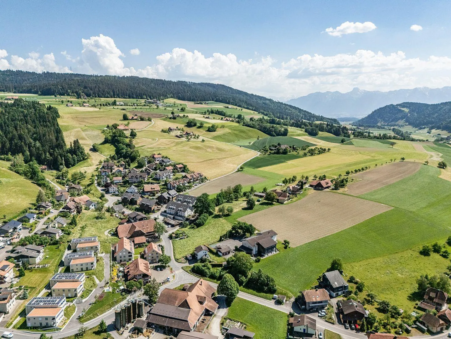 Qualità abitativa moderna nel mezzo di un'idilliaca campagna - Foto 2 di 13