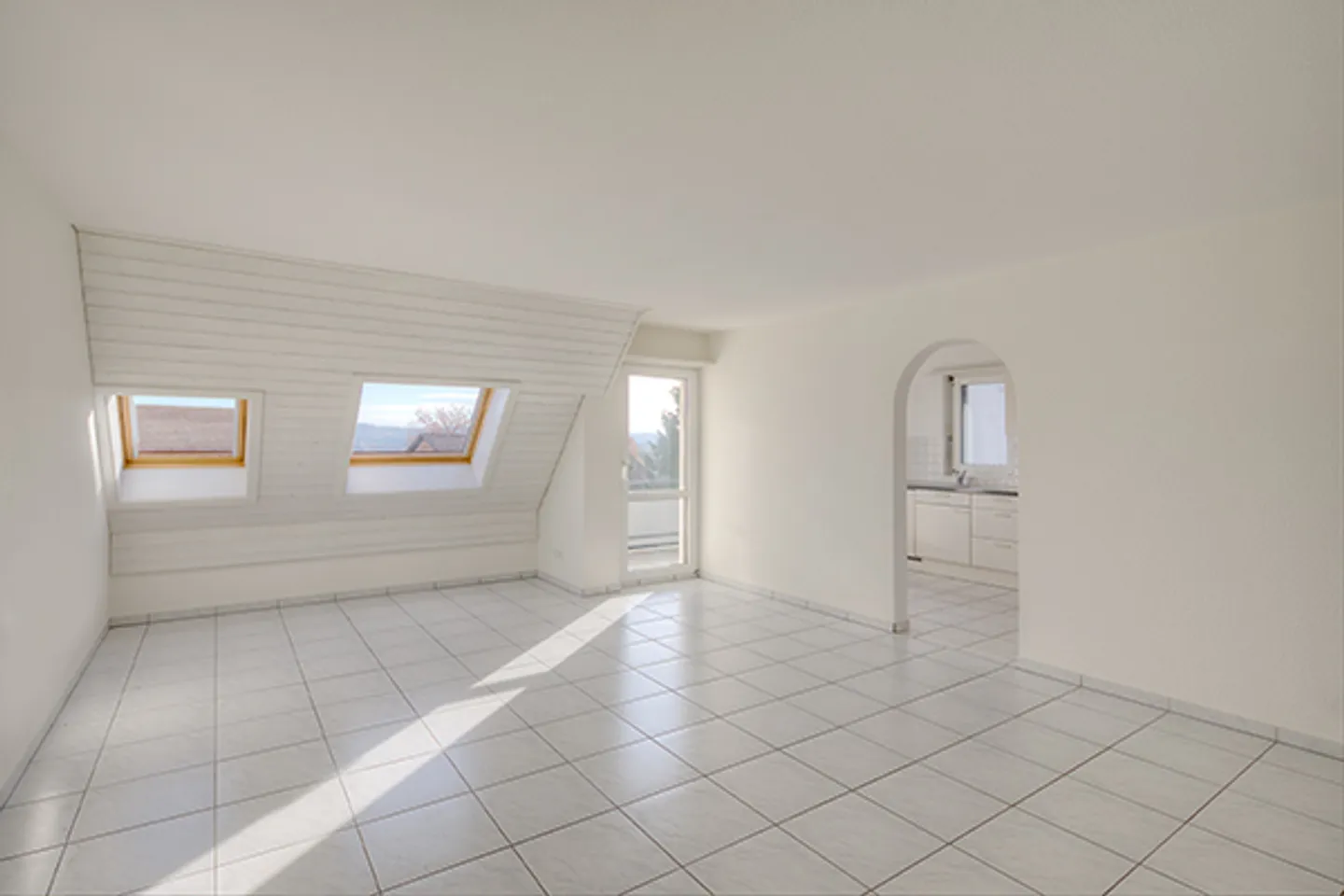 RENT WITHOUT DEPOSIT - Beautiful Living! - Photo 2 of 6