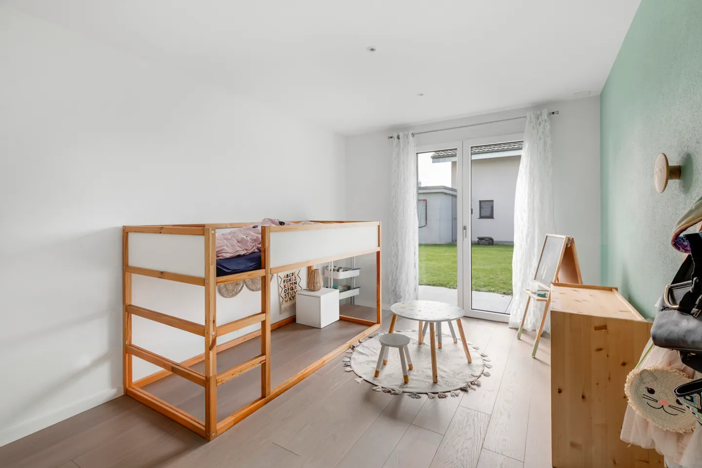 Magnifique villa individuelle contemporaine de 5.5 pièces - Photo 8 sur 12