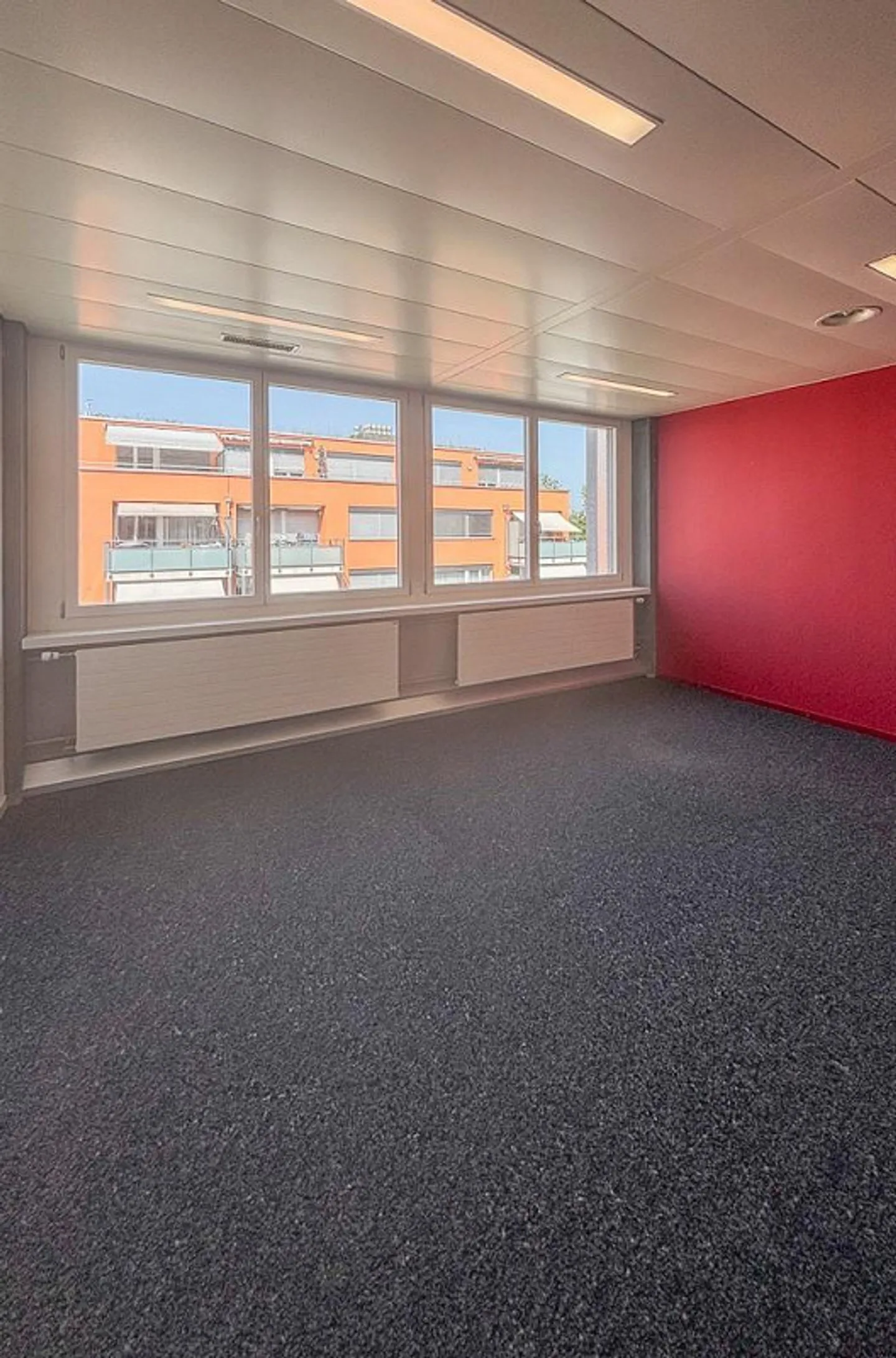 Modern office space with 384 m² - representative, bright & optimally connected - Photo 4 of 10