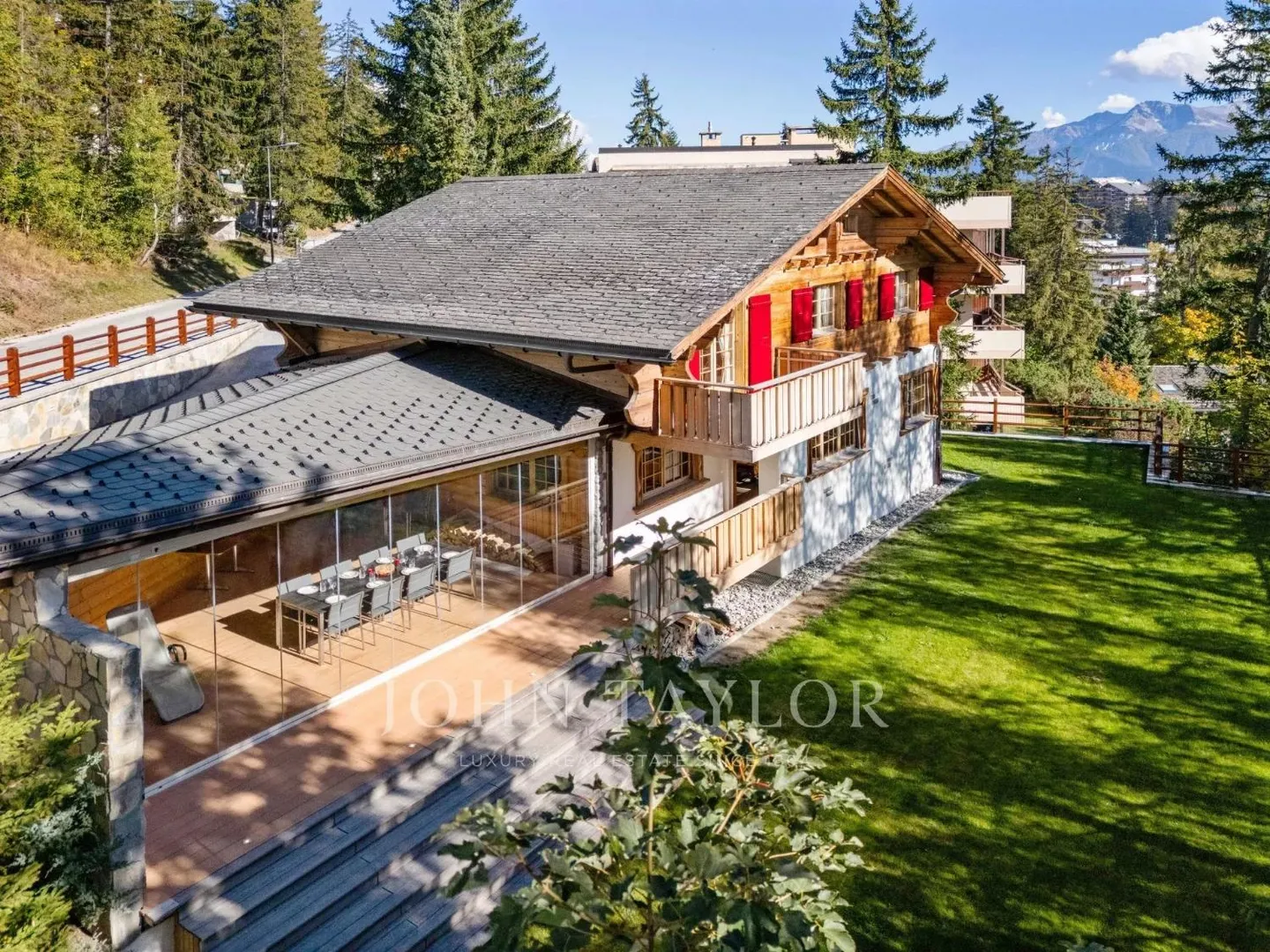 Chalet Cocooning à Crans - Photo 2 sur 13