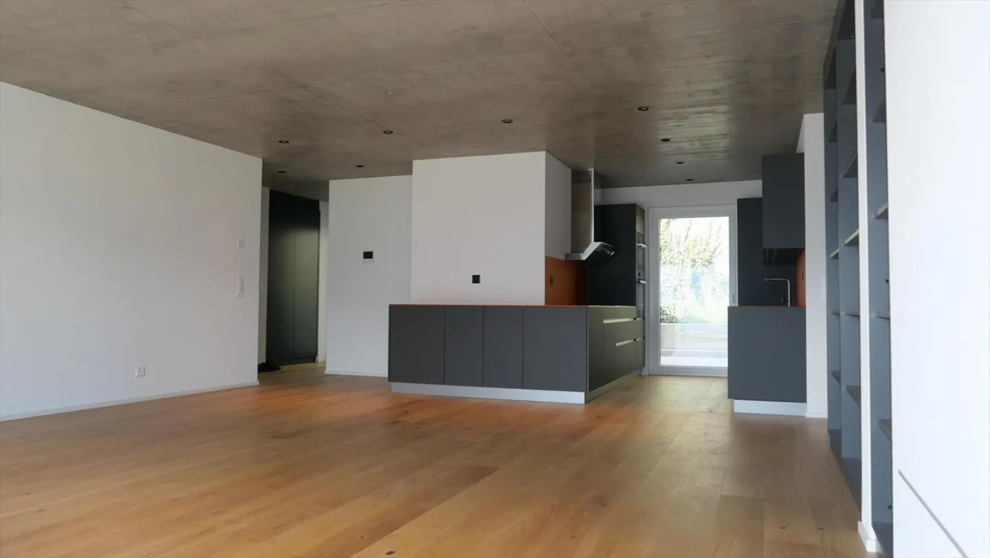 3.5 Room Apartment - Photo 5 of 13