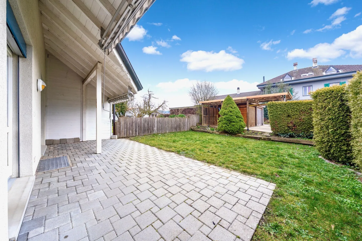 Family-friendly 5.5 room semi-detached house - Photo 2 of 13