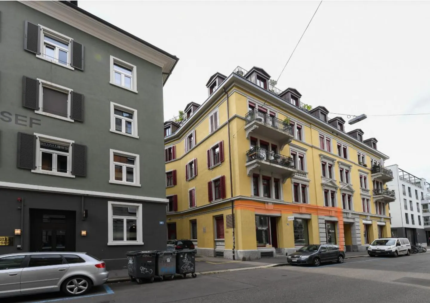 Attractive commercial/shop space in the best location in Zurich District 5 - Photo 2 of 3