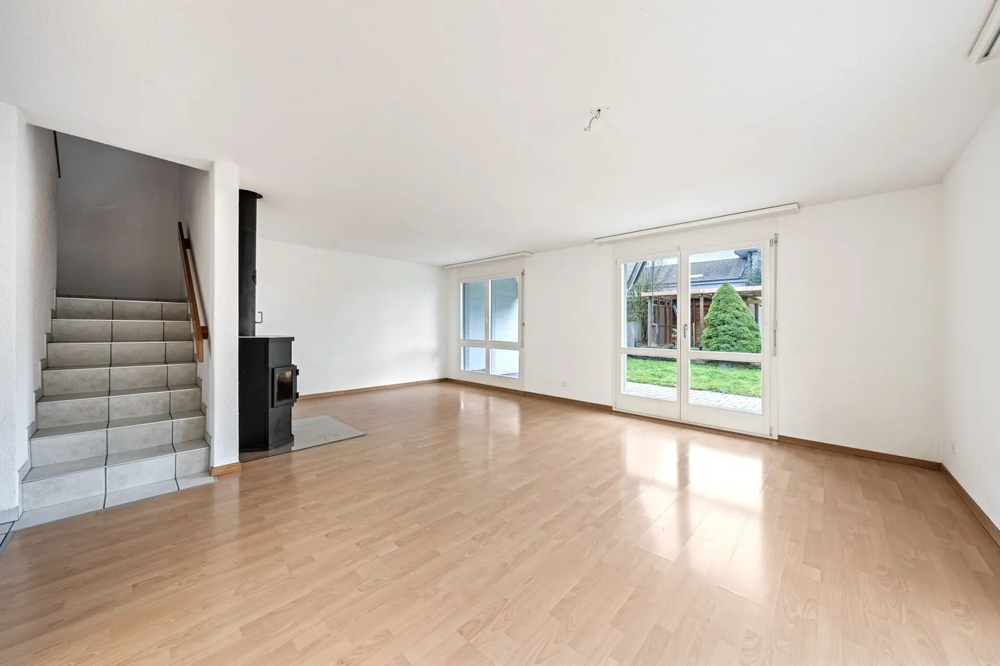 Family-friendly 5.5 room semi-detached house - Photo 3 of 13