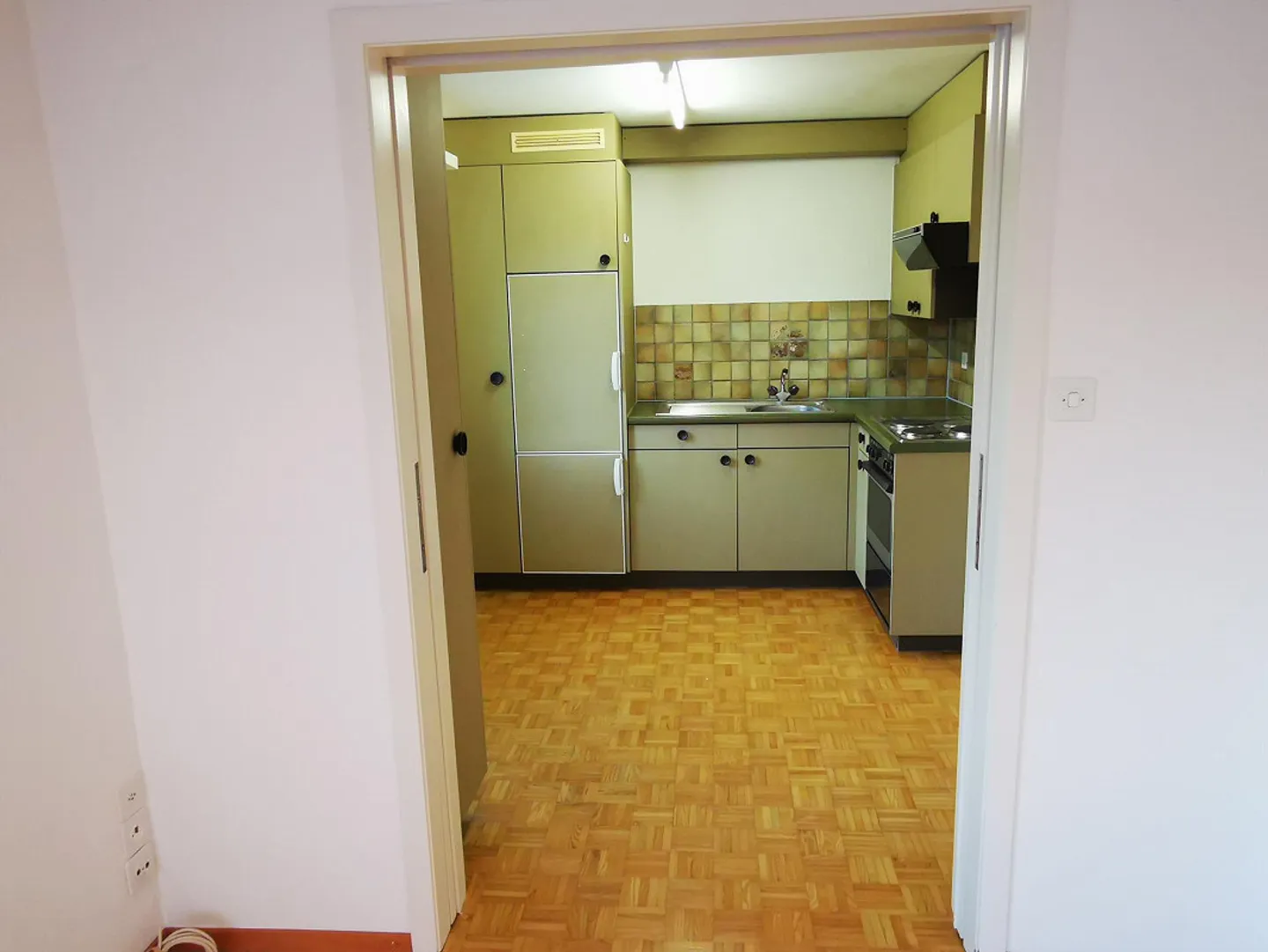 Spacious 2.5 Room Apartment - Photo 3 of 12