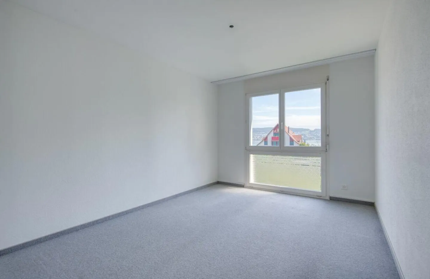 Appartement lumineux de 4½ pièces avec balcon-jardin d'hiver - Photo 8 sur 13