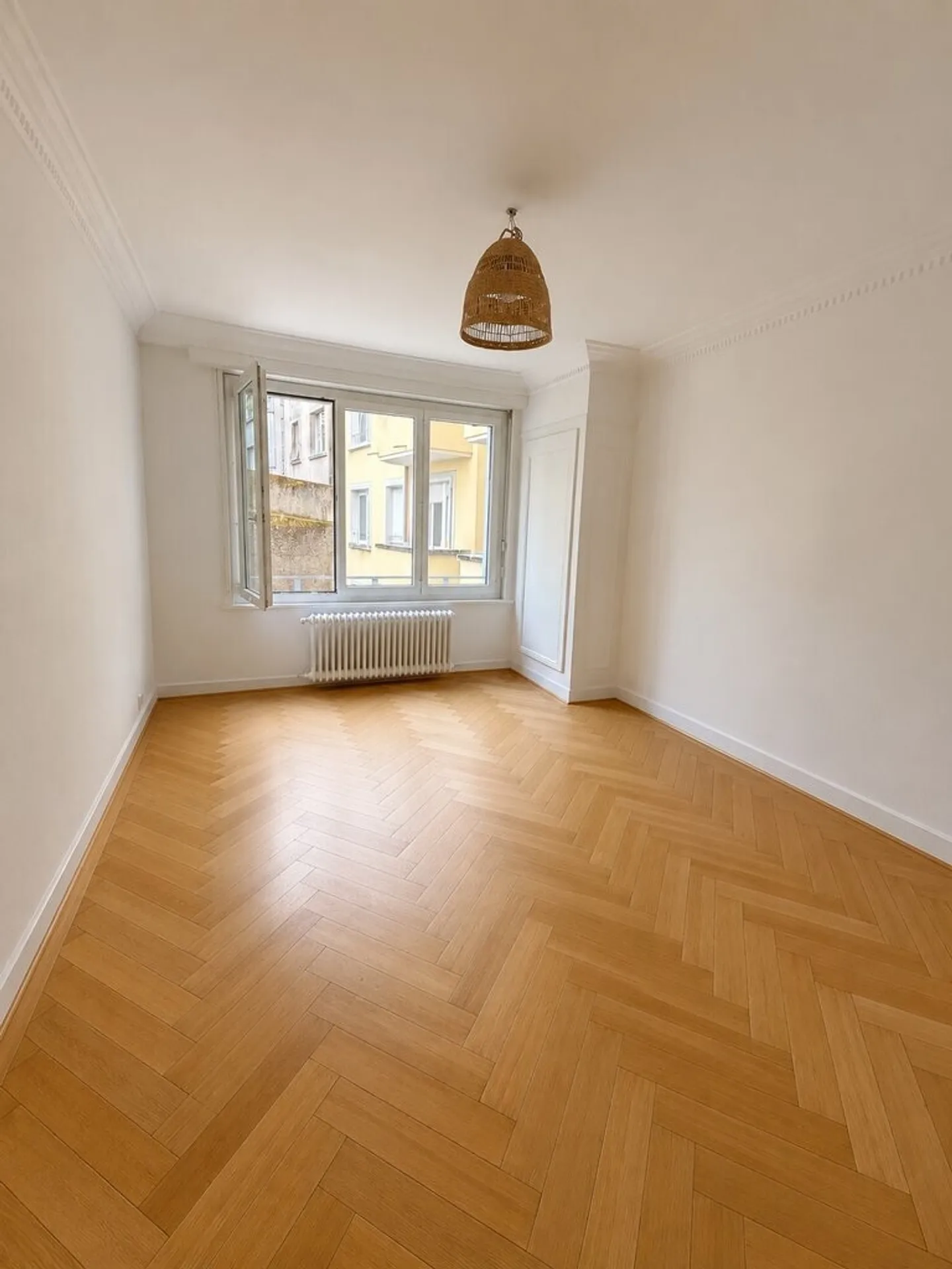 1-room apartment - Lausanne train station area - Photo 3 of 6