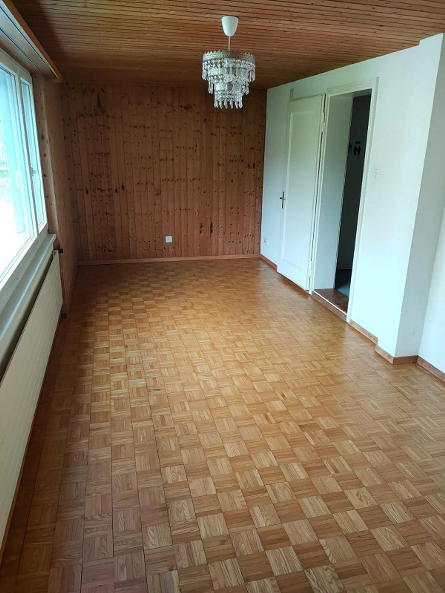 Spacious 2.5 Room Apartment - Photo 12 of 12