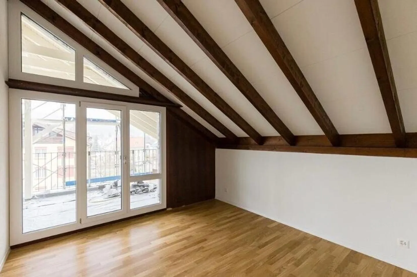 Penthouse lumineux 2.5 pièces - Photo 6 sur 10
