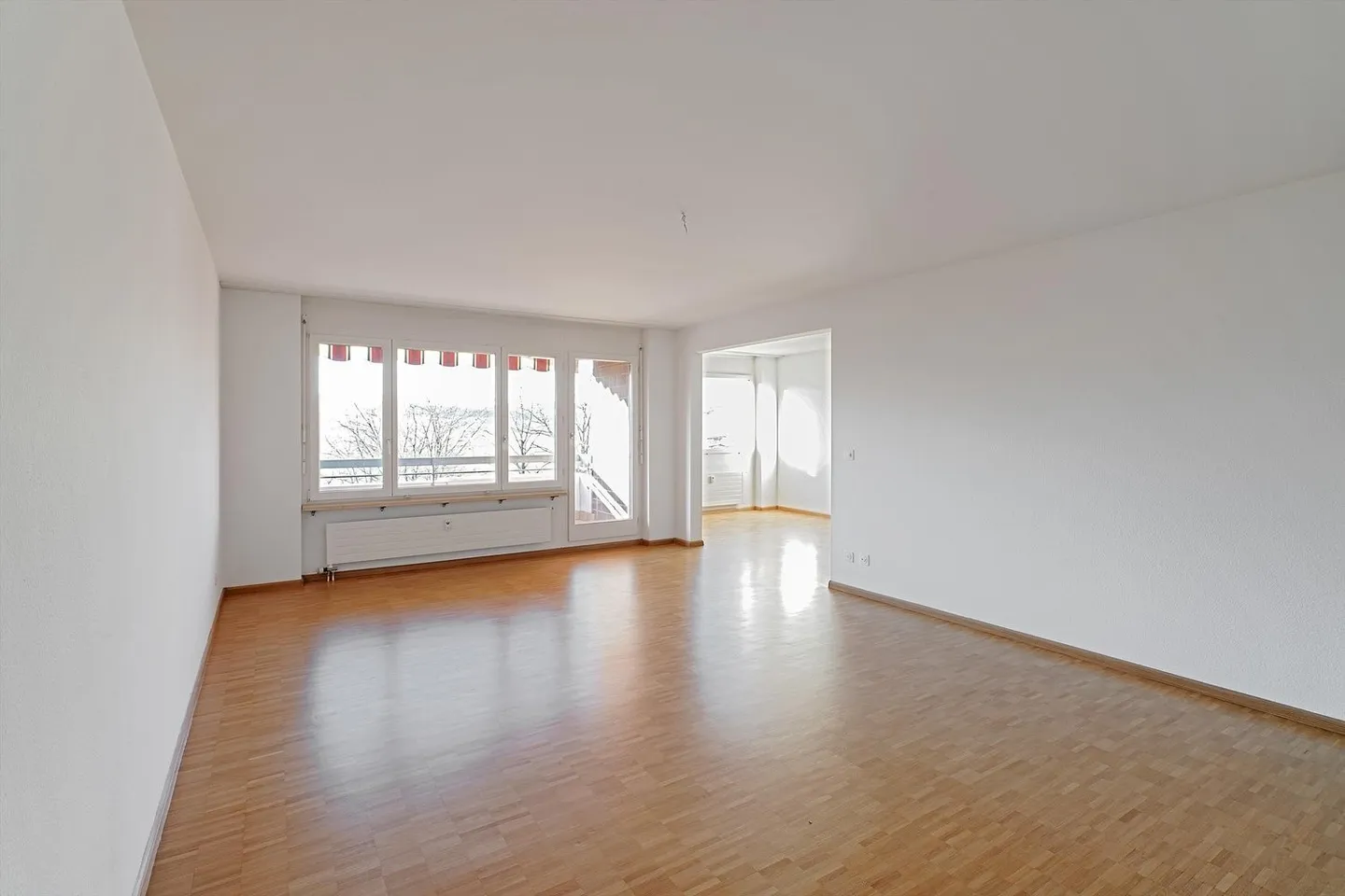 Your dream apartment in a quiet and green location - Photo 3 of 11