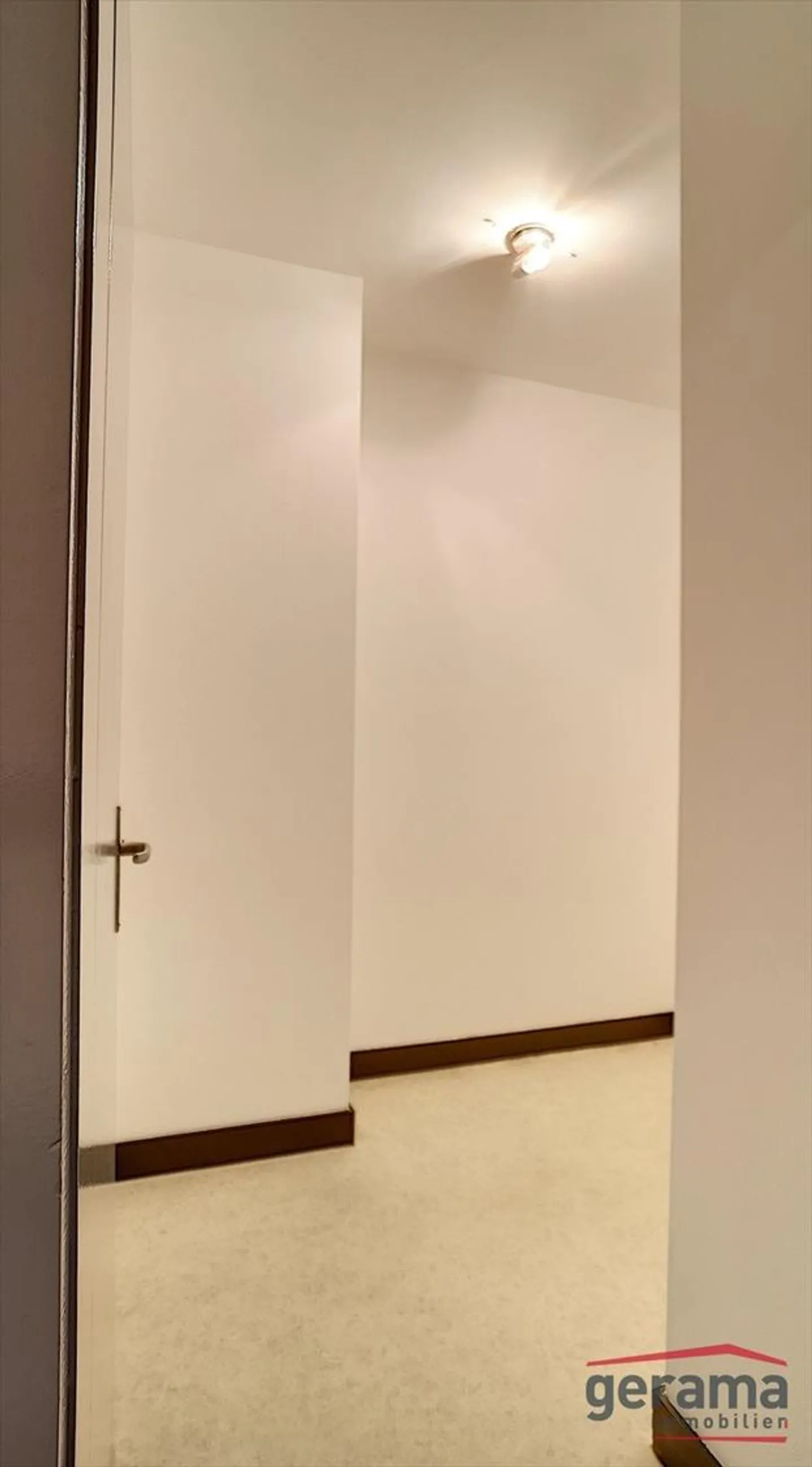 3.5 Room Apartment - Photo 5 of 7