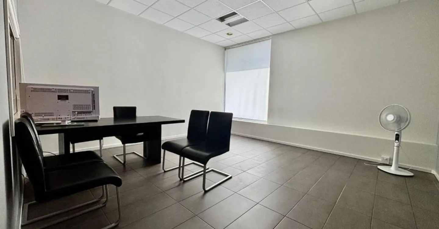 Office 3.5 rooms - Photo 1 of 6