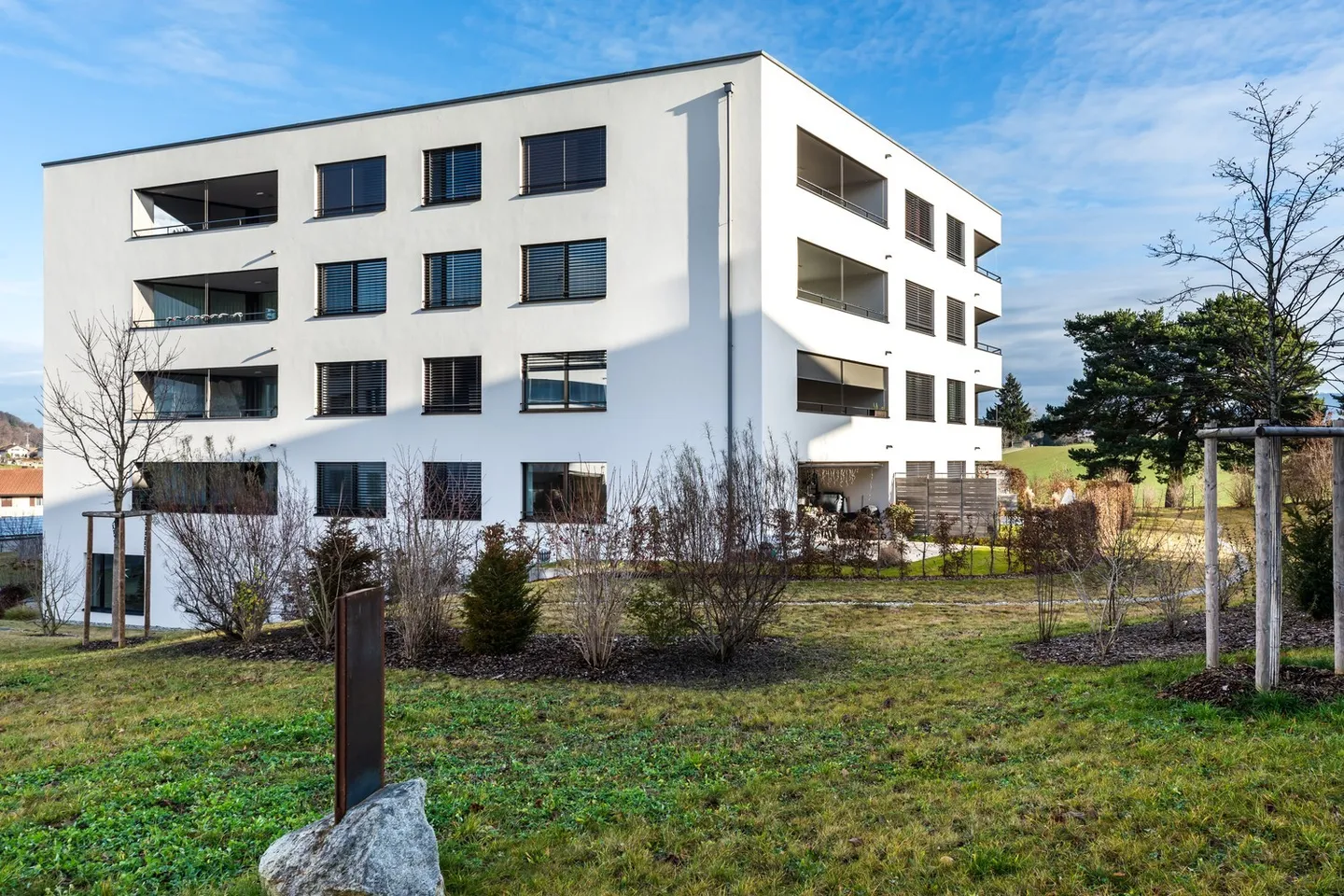 Large 2.5 Room Apartment in Düdingen - Photo 1 of 18
