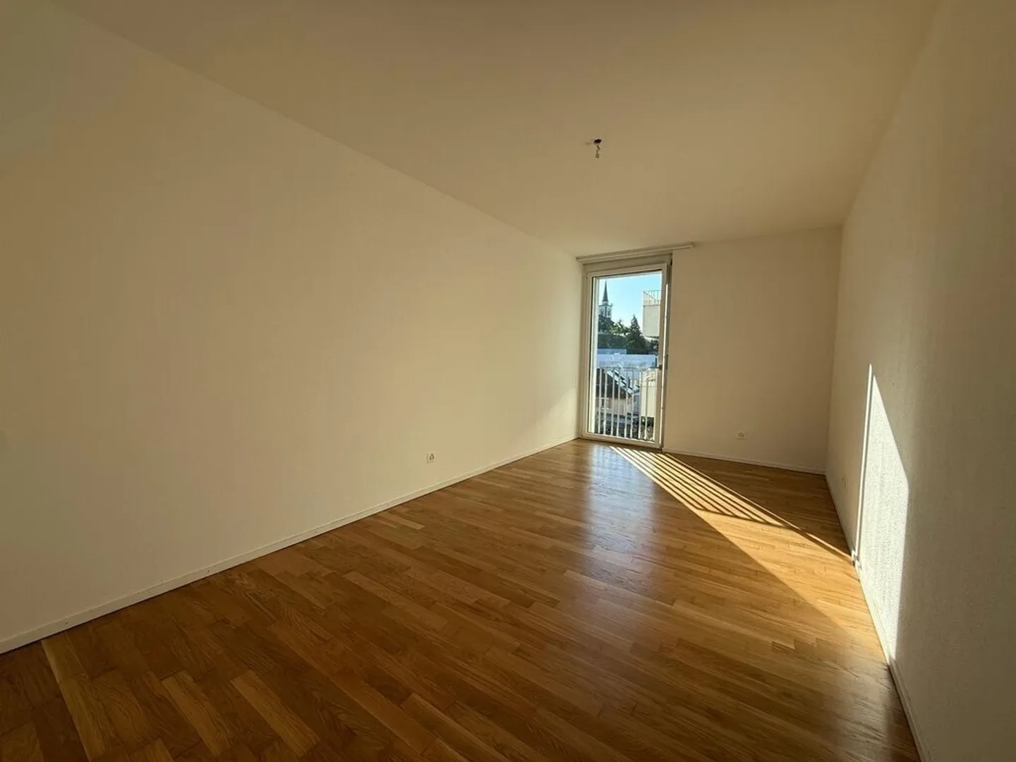Schöne 3,5-Zimmer-Wohnung mit Balkon und Aussicht - Foto 7 von 12